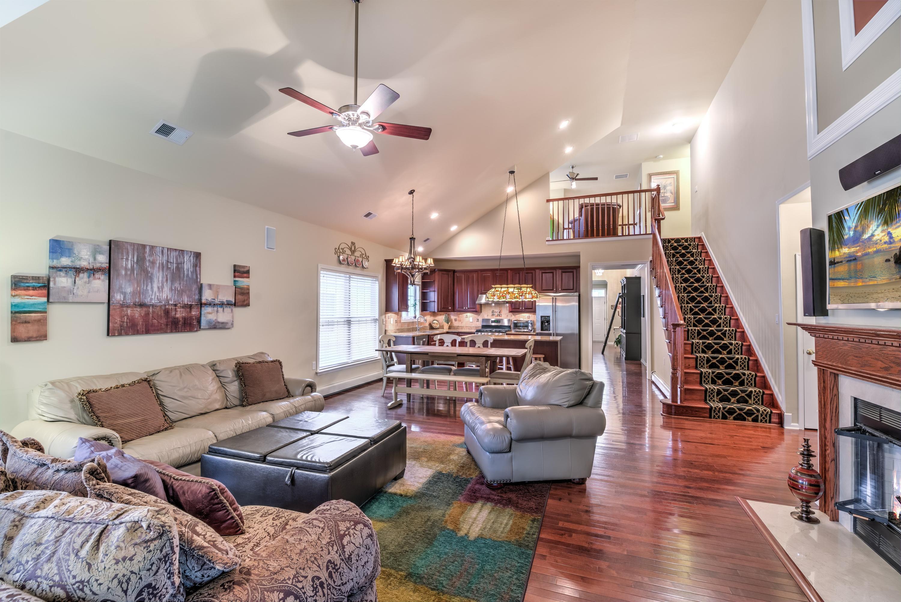 35 Yates Road Manalapan, NJ 07726 - Photo 8 of 29 008_DEN