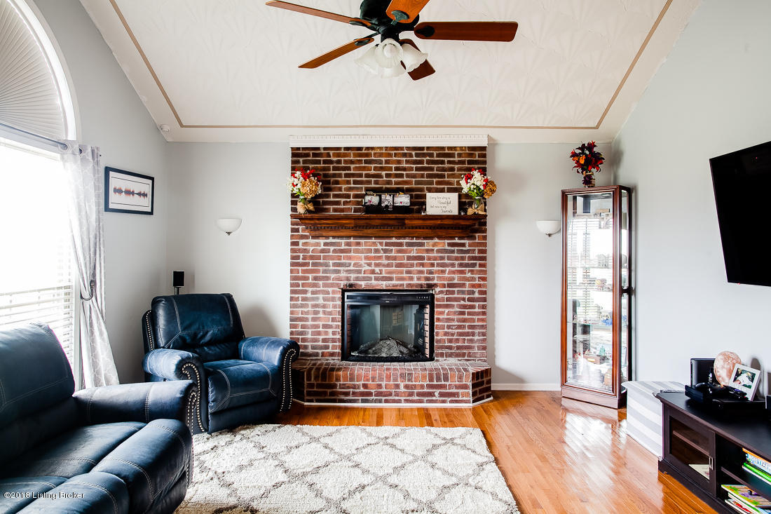 7906 Cedar Grove Road Shepherdsville, KY 40165 - Photo 7 of 28 7906 Cedar Grove Rd-7