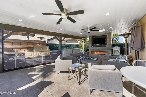 $797,870 | 40637 Pinina Court, Palmdale, CA 93551