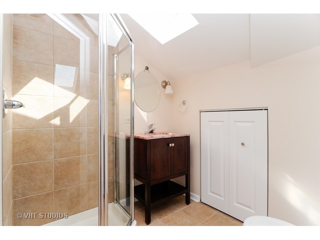 3453 North Racine Avenue, Unit 3S Chicago, IL 60657 - Photo 16 of 21