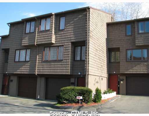 Exterior Front. Beautifully Maintained Complex. New Garage Door on this Unit and New Roof.