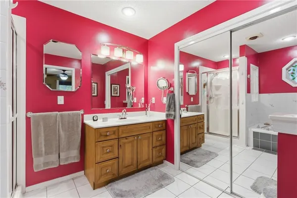 $875,000 | 1841 Lake Bluff Drive, Reeds Spring, MO 65737
