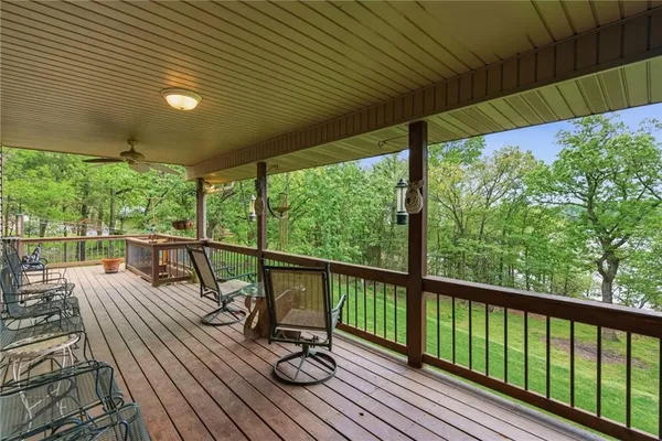 $875,000 | 1841 Lake Bluff Drive, Reeds Spring, MO 65737