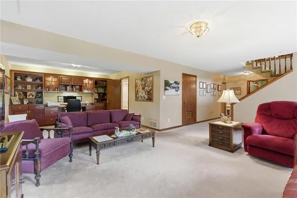 $875,000 | 1841 Lake Bluff Drive, Reeds Spring, MO 65737