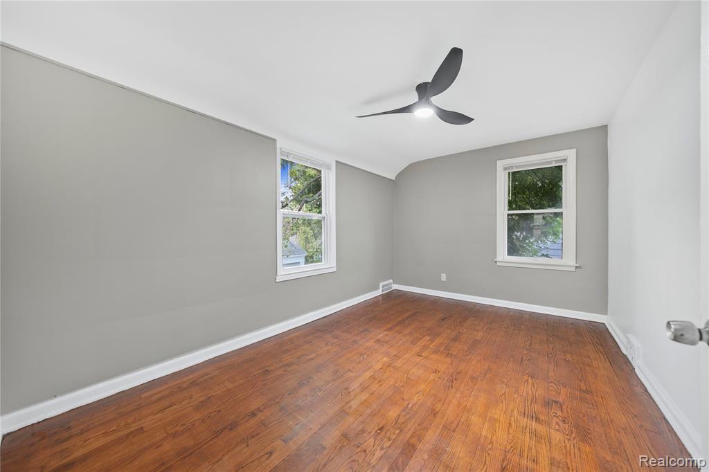 3951 Devonshire Road Detroit, MI 48224 - Photo 13 of 31