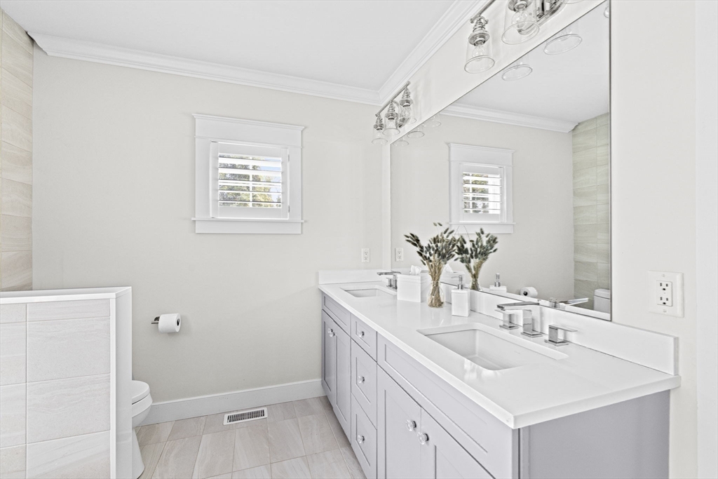 48 Captain Peirce Road Scituate, MA 02066 - Photo 16 of 39