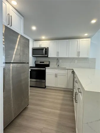 $1,950 | 16710 Northeast 9th Avenue, Unit 409, North Miami Beach, FL 33162