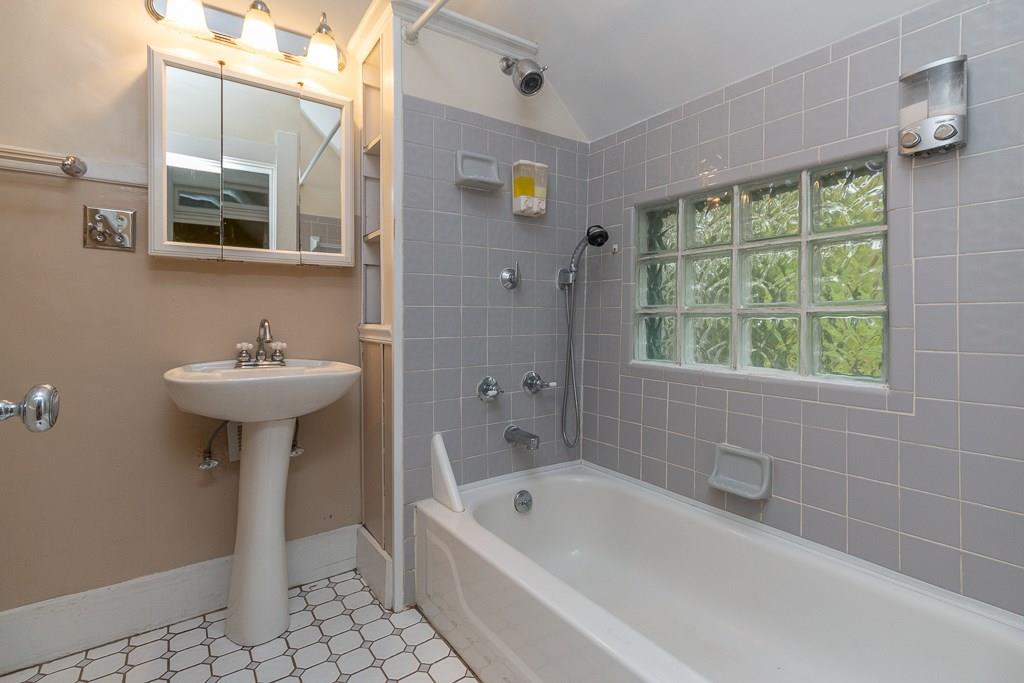 316 South Audubon Road Indianapolis, IN 46219 - Photo 30 of 33 Gallery Image 30