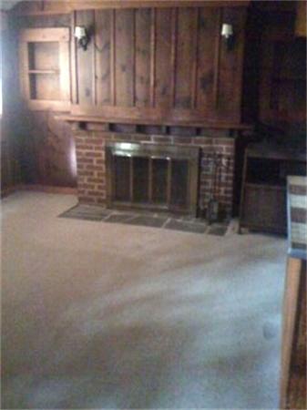 194 Ashby Road Ashburnham, MA 01430 - Photo 2 of 7 a kitchen with a stove