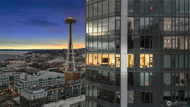 $799,000 | 2510 6th Avenue, Unit 2504, Seattle, WA 98121