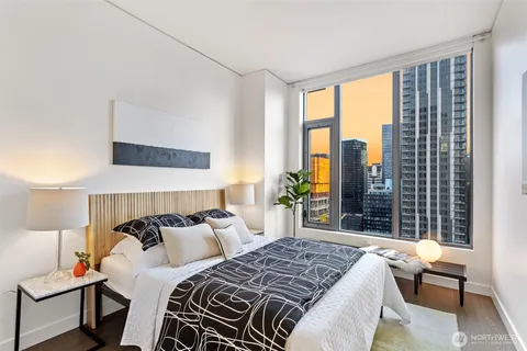 $799,000 | 2510 6th Avenue, Unit 2504, Seattle, WA 98121