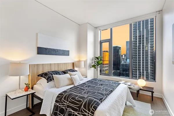 $799,000 | 2510 6th Avenue, Unit 2504, Seattle, WA 98121