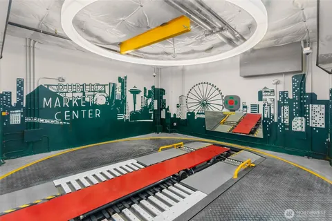 $799,000 | 2510 6th Avenue, Unit 2504, Seattle, WA 98121