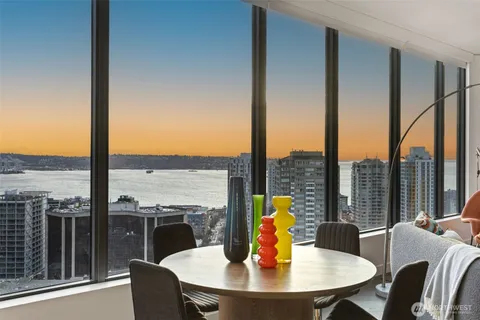 $799,000 | 2510 6th Avenue, Unit 2504, Seattle, WA 98121