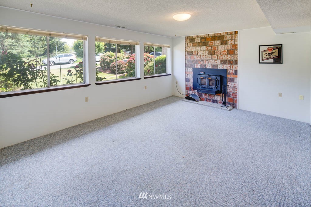 21716 9th Avenue West Bothell, WA 98021 - Photo 12 of 22