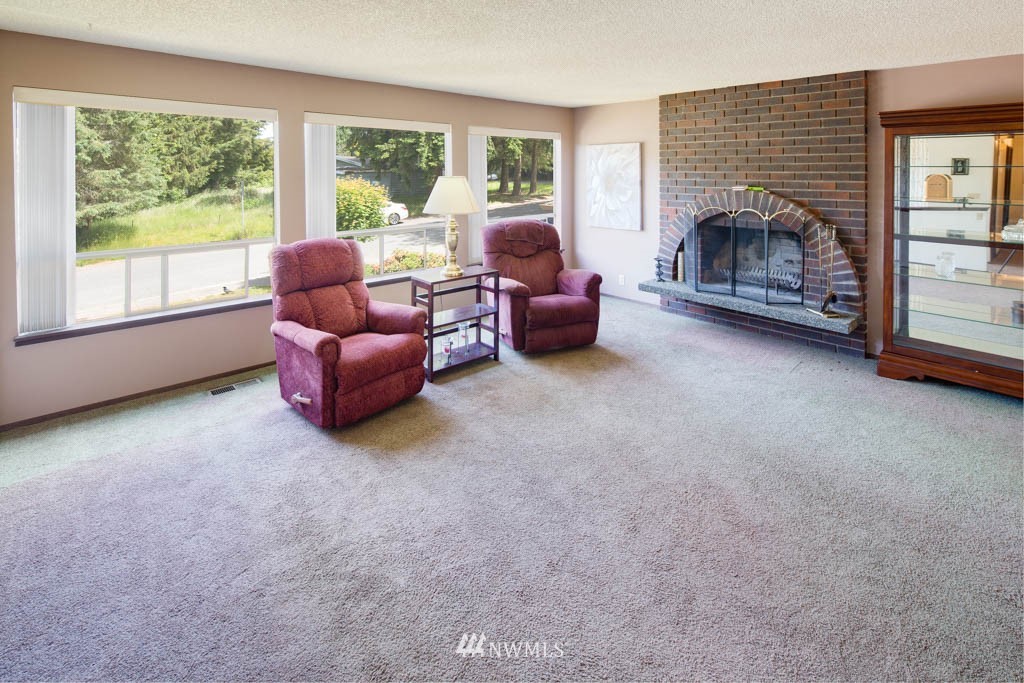21716 9th Avenue West Bothell, WA 98021 - Photo 13 of 22