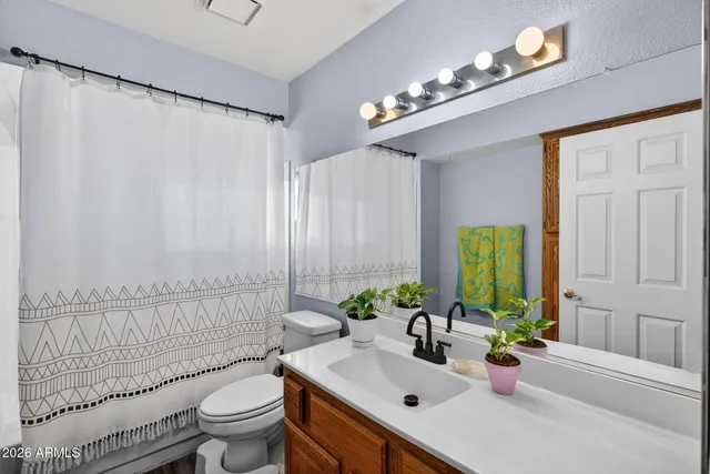 $450,000 | 7025 West McRae Way, Glendale, AZ 85308