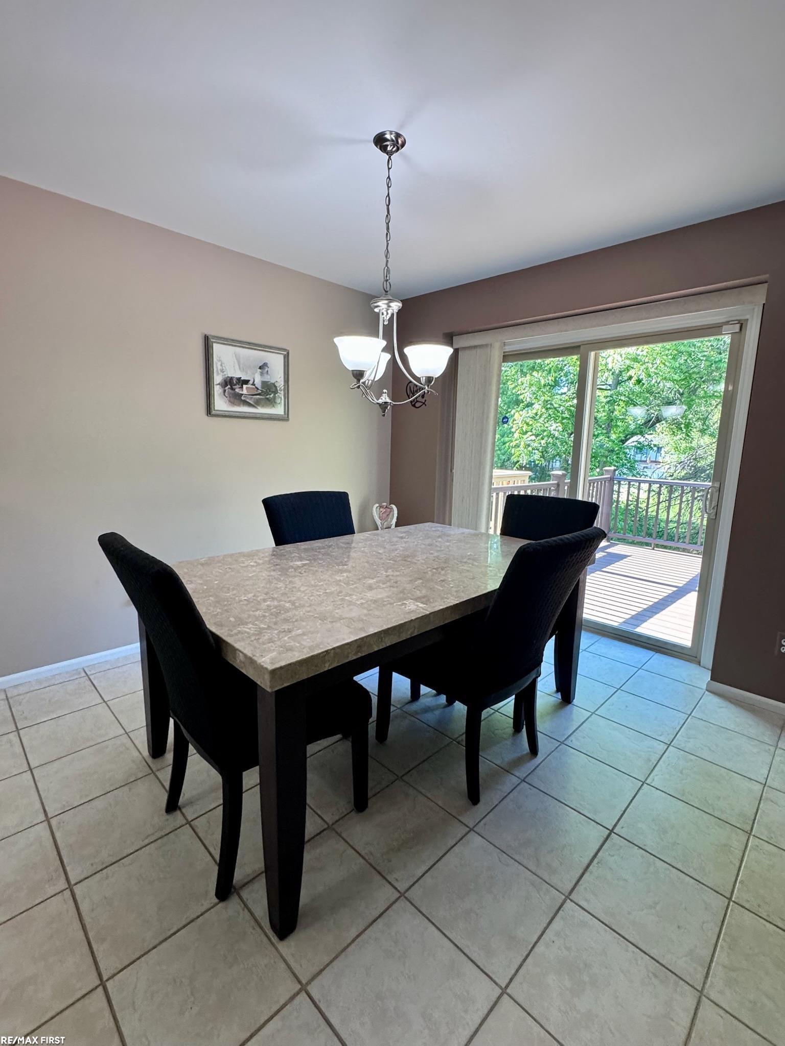 15330 Pebble Pointe Court Clinton Township, MI 48038 - Photo 8 of 33 50212419-9B296F2F-5111-4CA5-888C-03915DE70AB7.JPG