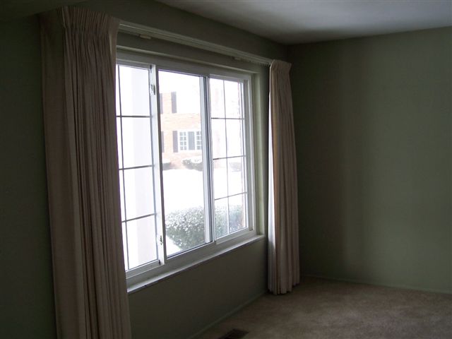 29500 Hoover Road Warren, MI 48093 - Photo 15 of 15 31088606-14.JPG