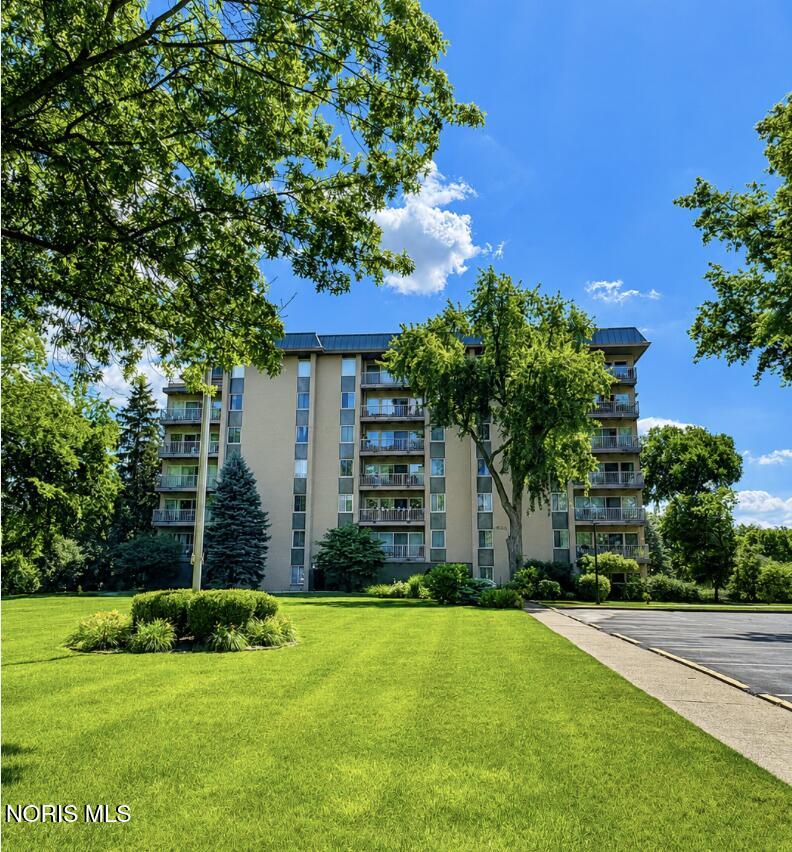 1755 Shawnee Road, Unit 211 Lima, OH 45805 - Photo 1 of 18 Gallery Image 1