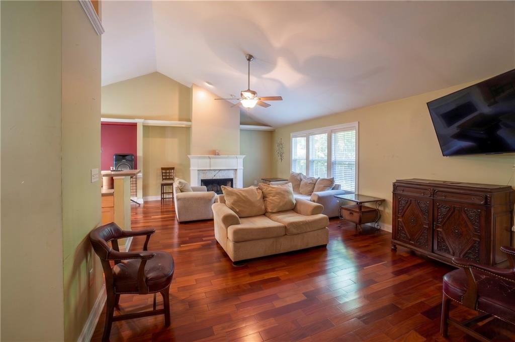 192 Lakeover Circle Athens, GA 30607 - Photo 4 of 30