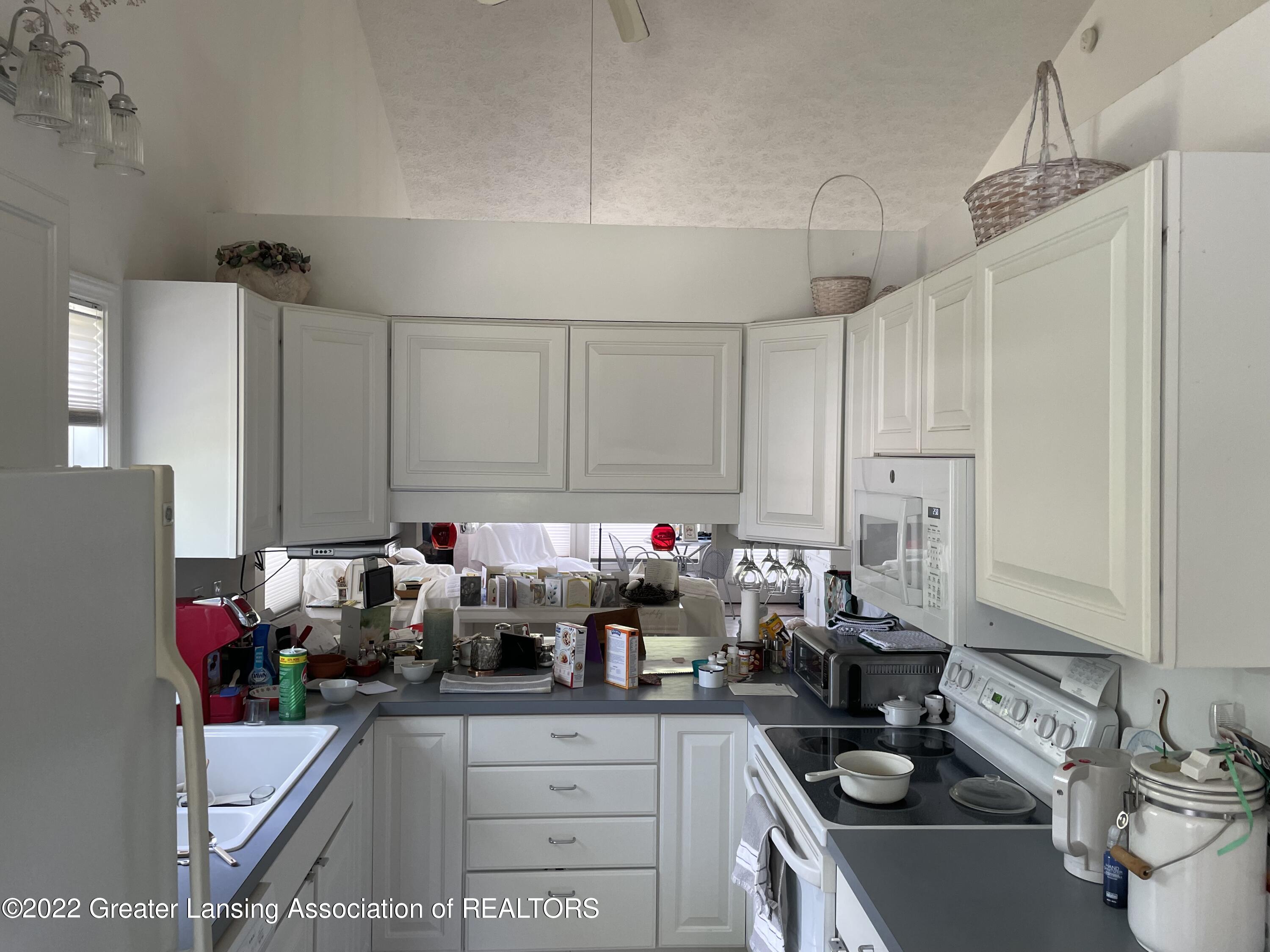 2415 North Aurelius Road, Unit 45 Holt, MI 48842 - Photo 9 of 37 Kitchen