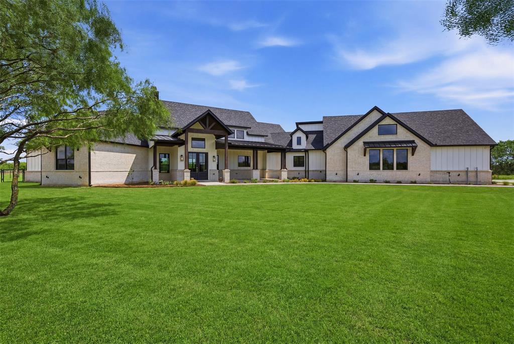 519 Reason Jones Road Valley View, TX 76272 - Photo 4 of 40
