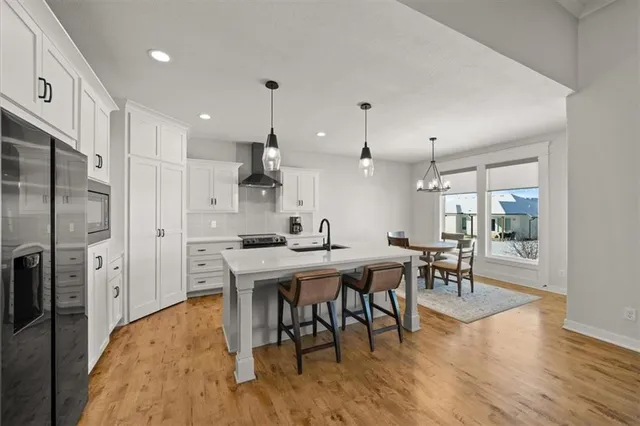 $535,000 | 2614 Southwest Farm Fld Road, Lee's Summit, MO 64082