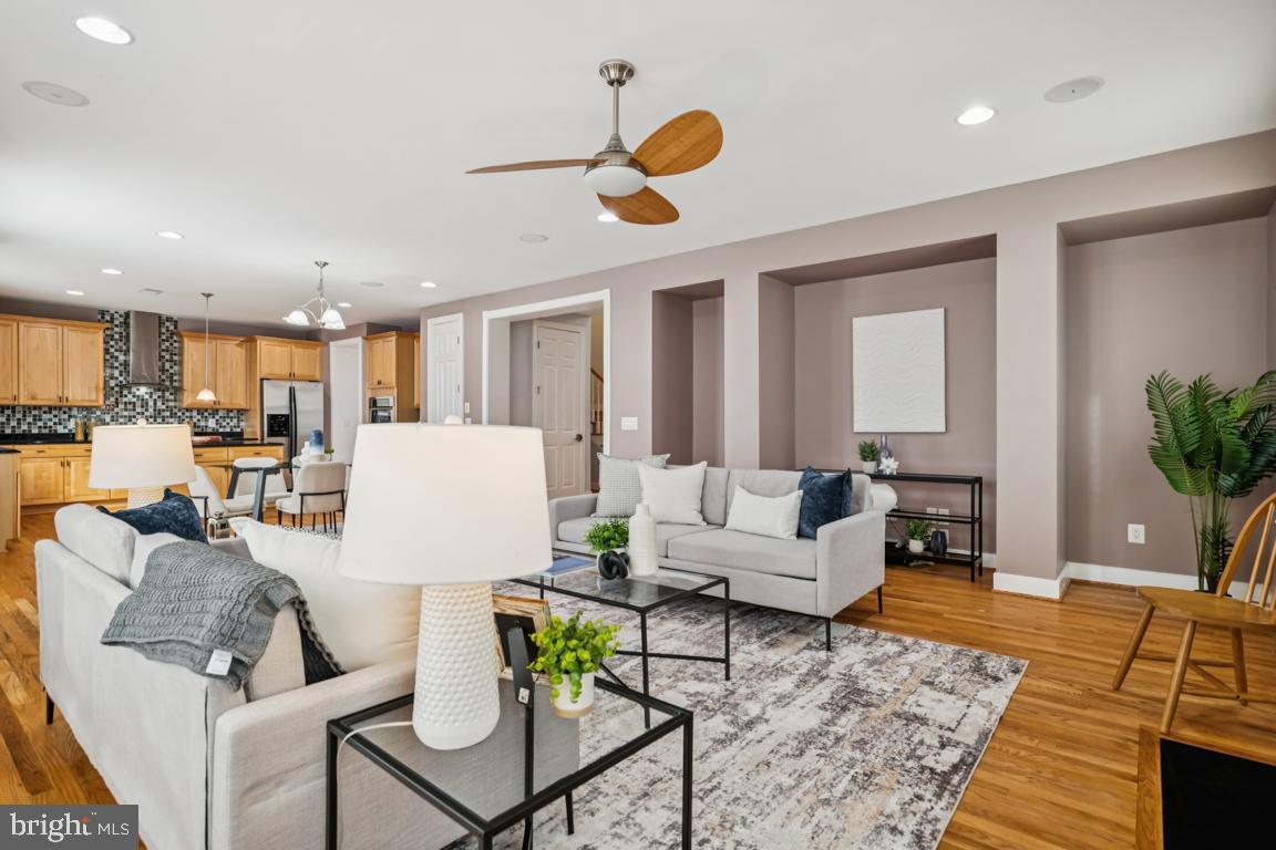 41881 Redgate Way Ashburn, VA 20148 - Photo 14 of 60 Family Room