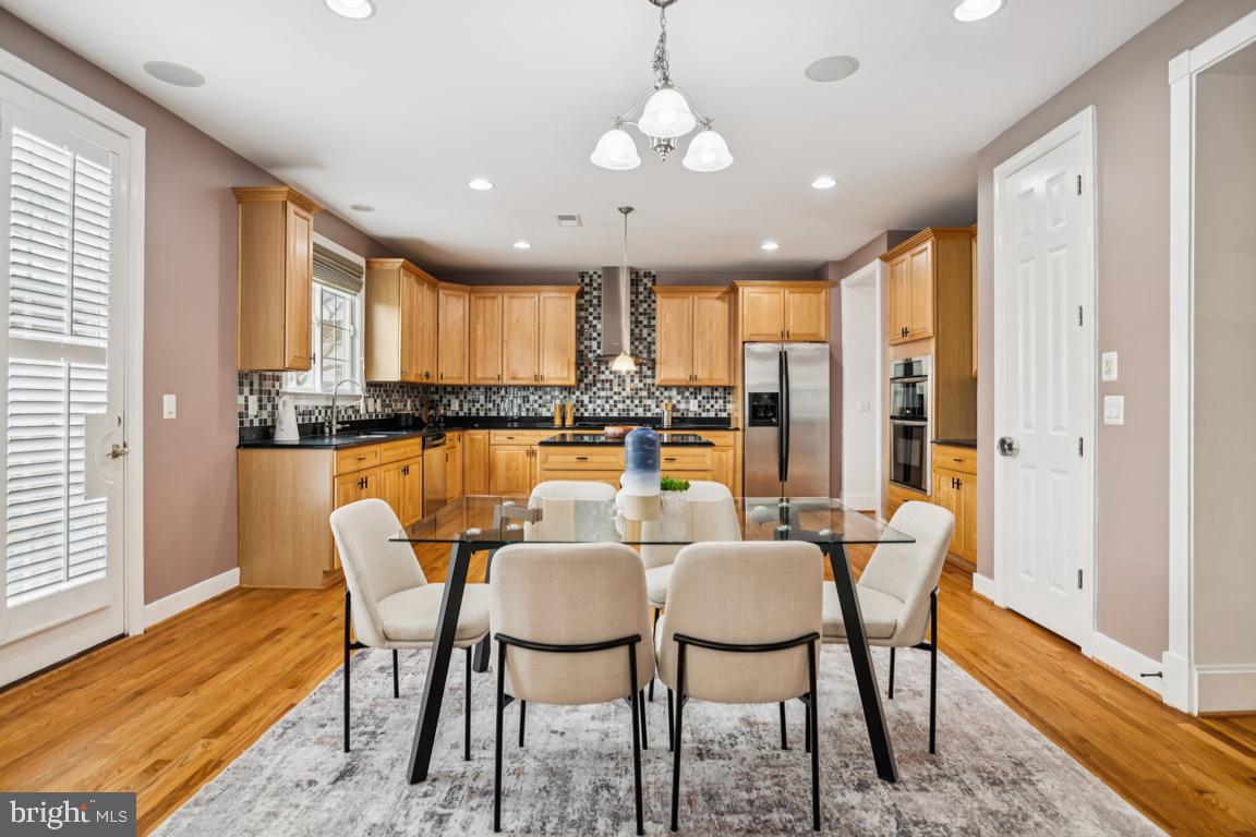 41881 Redgate Way Ashburn, VA 20148 - Photo 20 of 60 Breakfast Room
