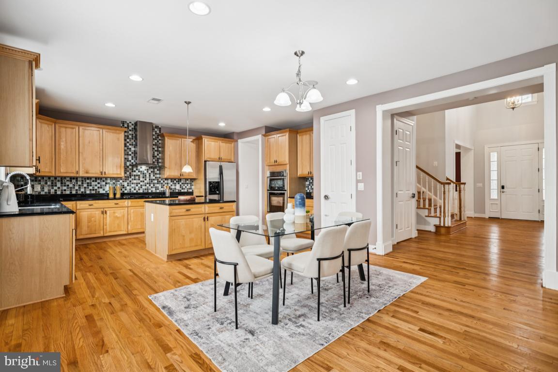 41881 Redgate Way Ashburn, VA 20148 - Photo 22 of 60 Breakfast Room