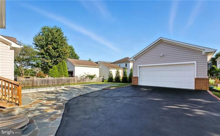 41881 Redgate Way Ashburn, VA 20148 - Photo 51 of 60 Detached 2 Car Garage