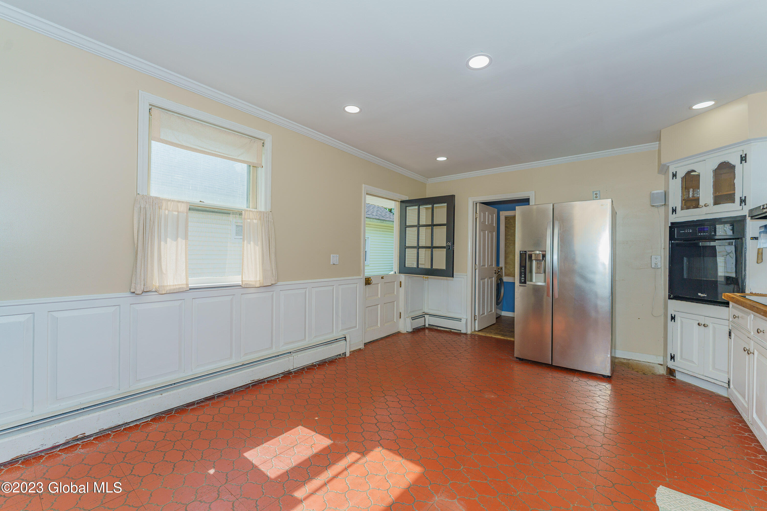 22 Craig Street Colonie, NY 12189 - Photo 15 of 30 3 Kitchen 3