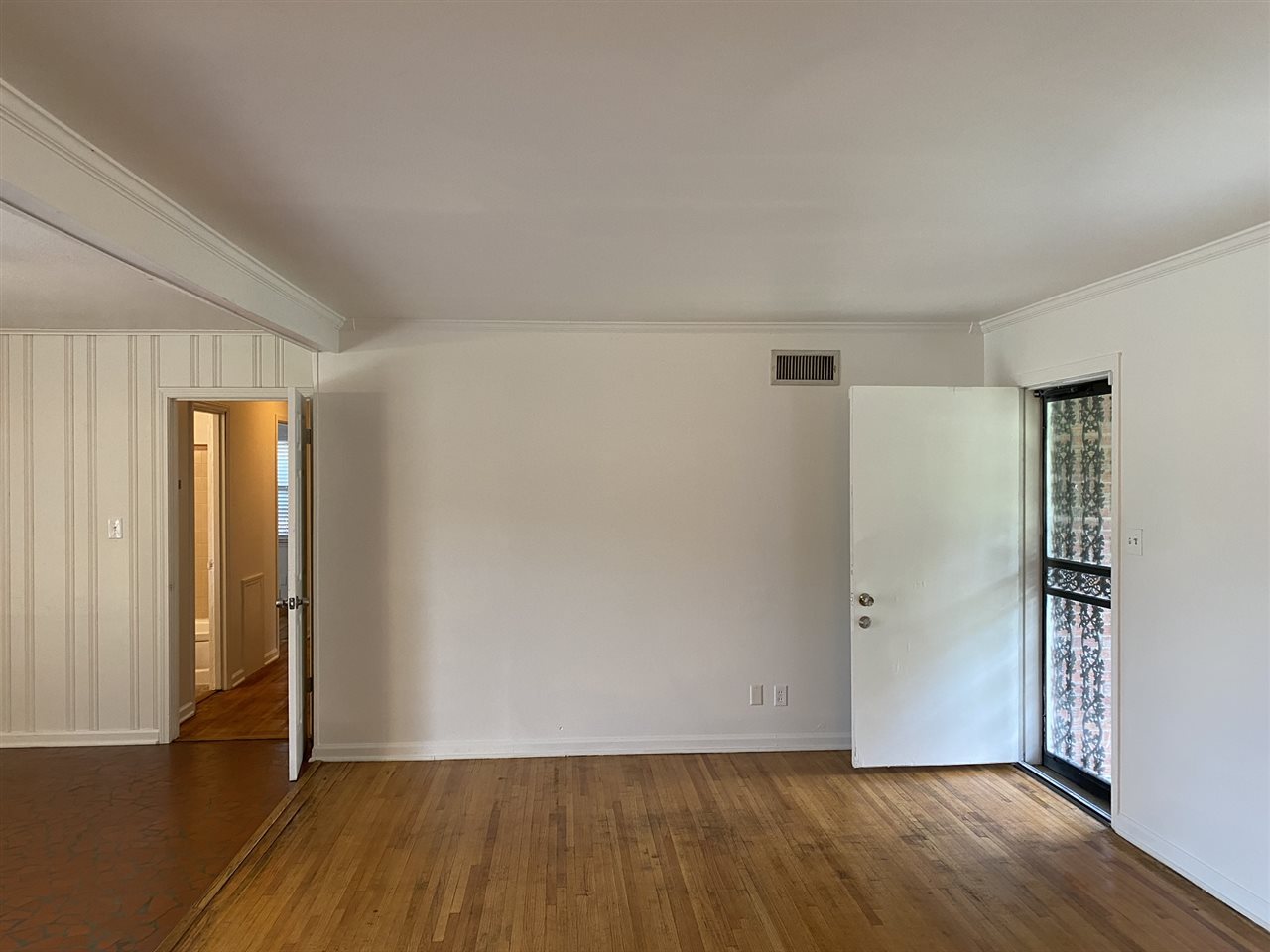 933 Cullenwood Road Memphis, TN 38116 - Photo 2 of 25 New Light Fixtures ... Hardwood Floors in Living Room Dining Room Combo