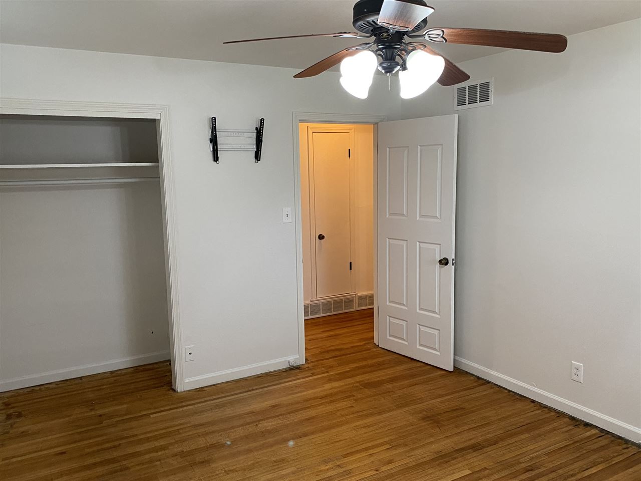 933 Cullenwood Road Memphis, TN 38116 - Photo 16 of 25 Gallery Image 16
