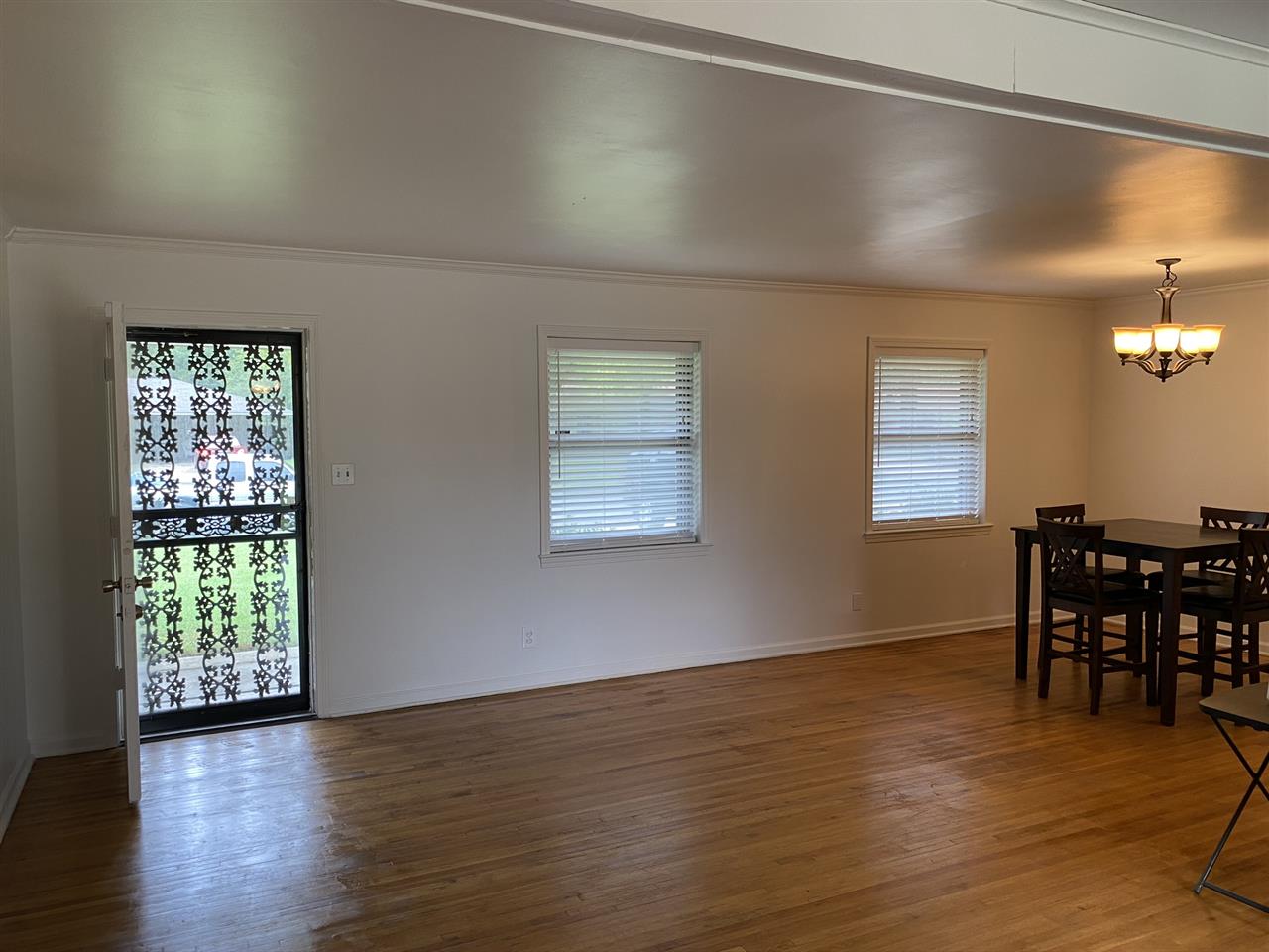 933 Cullenwood Road Memphis, TN 38116 - Photo 3 of 25 Gallery Image 3