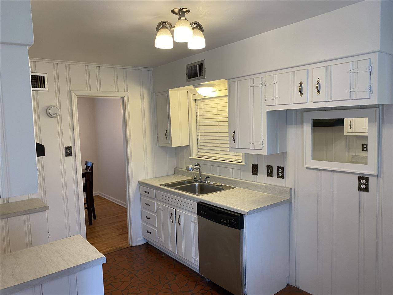 933 Cullenwood Road Memphis, TN 38116 - Photo 8 of 25 Gallery Image 8