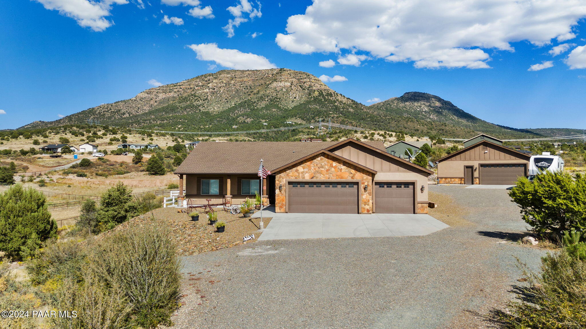 9757 Heartland Dr  