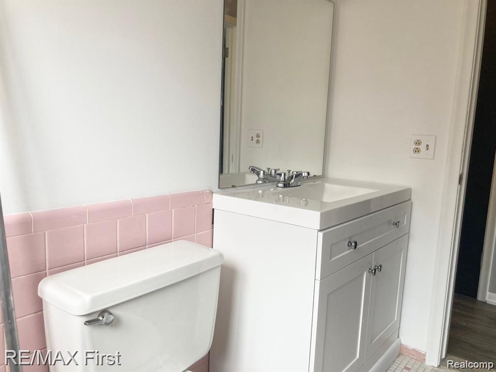 15249 East 9 Mile Road, Unit 1 Eastpointe, MI 48021 - Photo 9 of 14 Gallery Image 9
