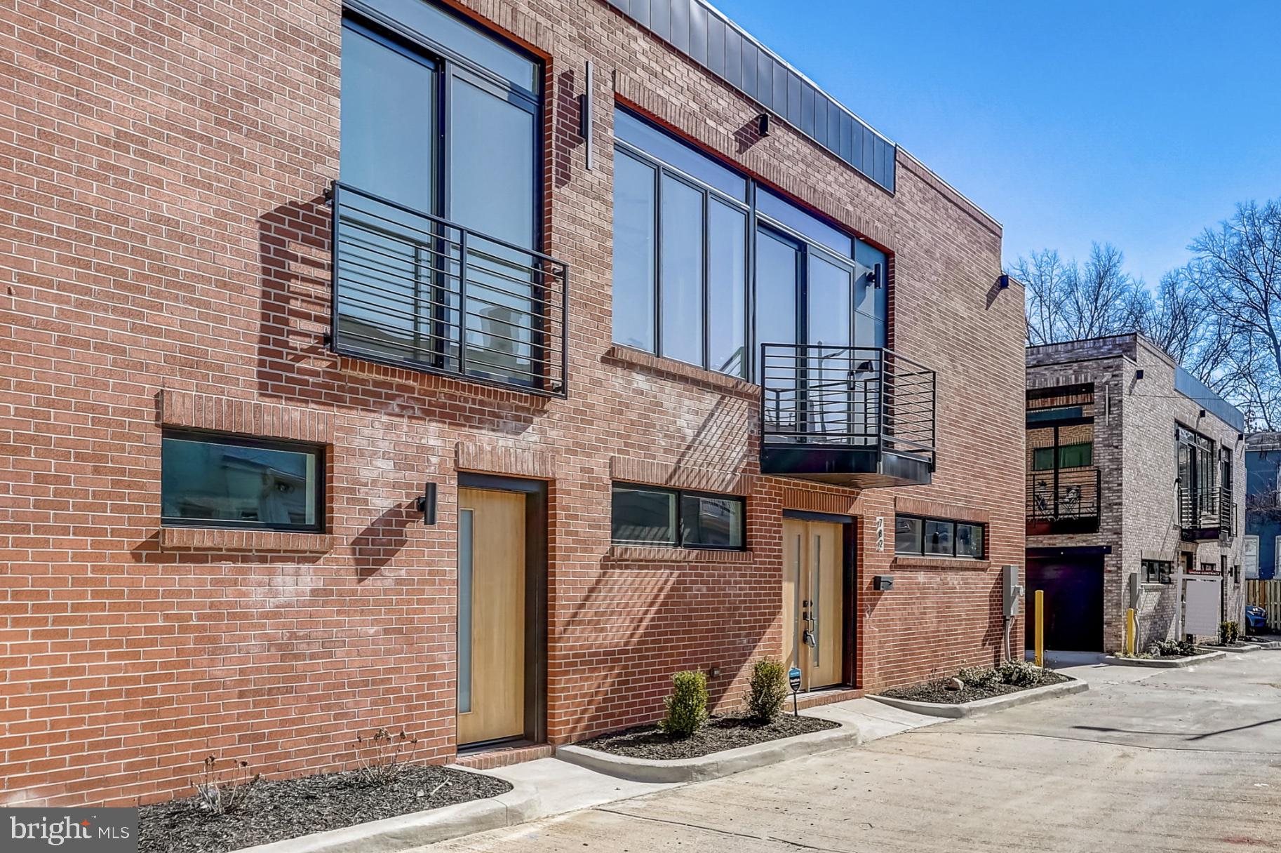 782 Fairmont St Northwest  