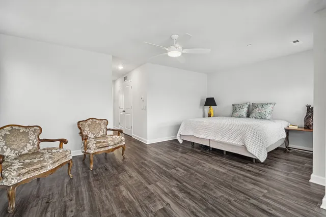 $799,000 | 1251 Gateway Court, Northbrook, IL 60062