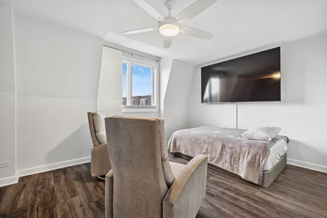 $799,000 | 1251 Gateway Court, Northbrook, IL 60062