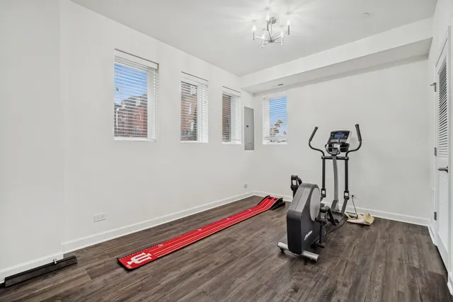 $799,000 | 1251 Gateway Court, Northbrook, IL 60062