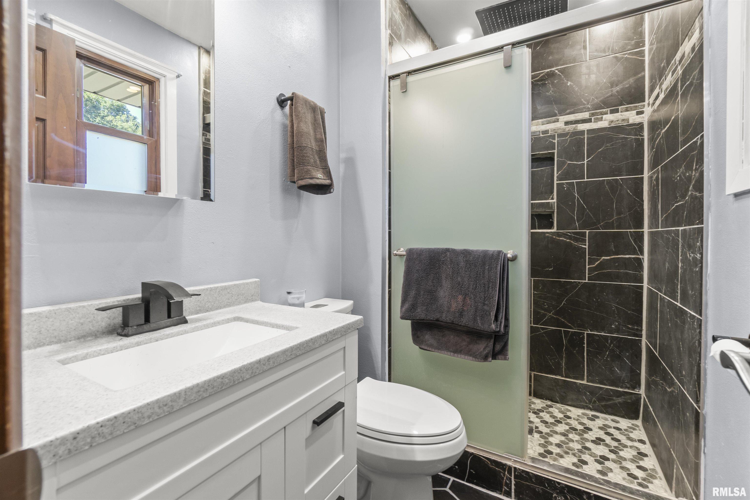 6117 West Conley Road Peoria, IL 61604 - Photo 15 of 32 Gallery Image 15
