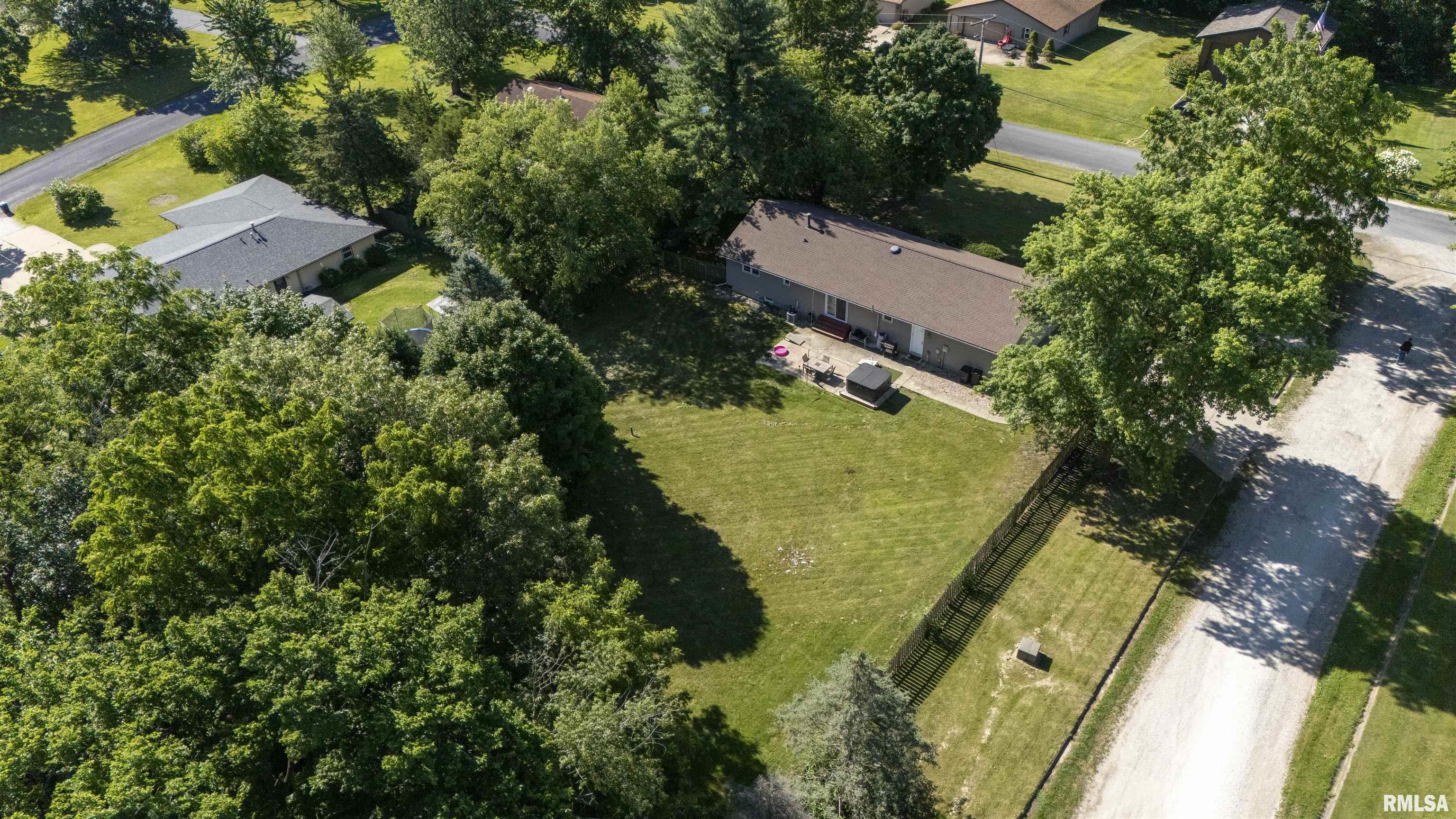 6117 West Conley Road Peoria, IL 61604 - Photo 27 of 32 Gallery Image 27
