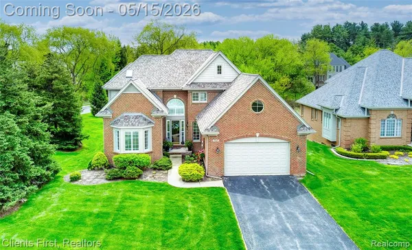 $699,900 | 7490 Pine Vista Drive, Brighton, MI 48116
