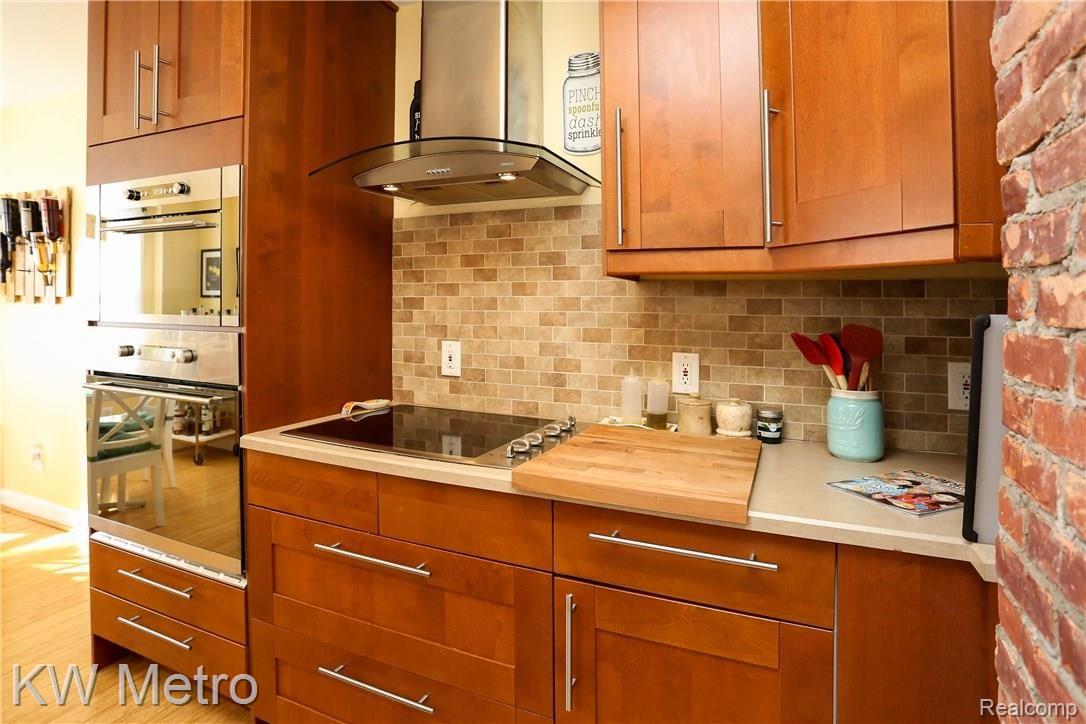 1220 Cambridge Road Berkley, MI 48072 - Photo 11 of 30 Cambridge-14.jpg