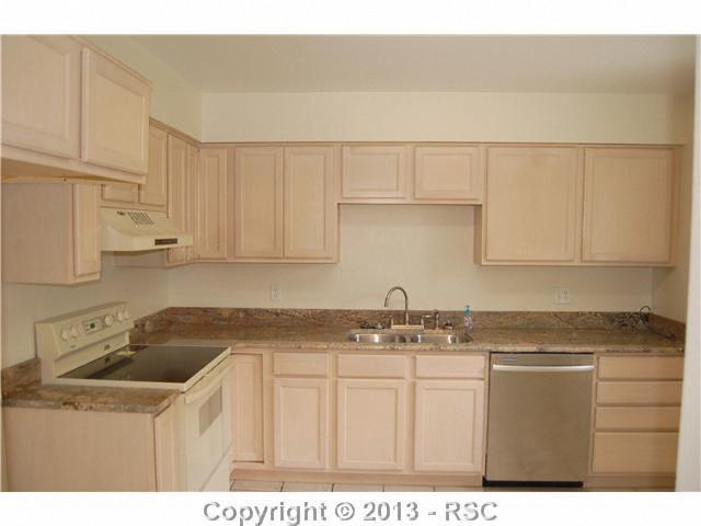 1790 Winnebago Road Colorado Springs, CO 80915 - Photo 3 of 11 granite countertops