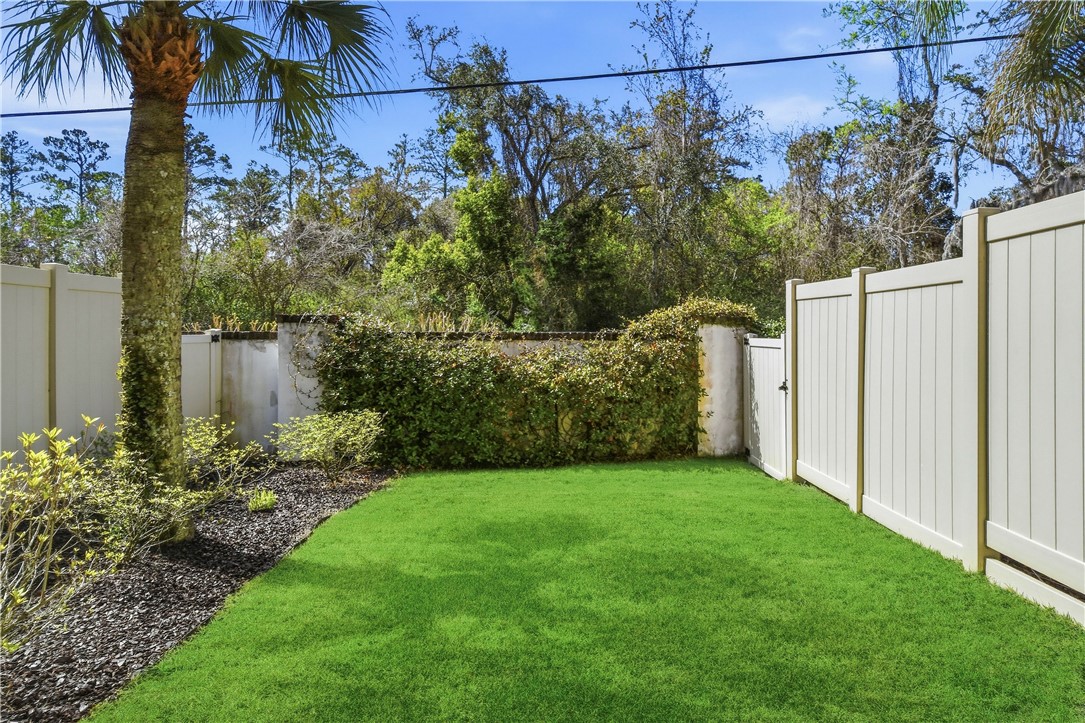 203 Mariners Circle St. Simons Island, GA 31522 - Photo 17 of 32