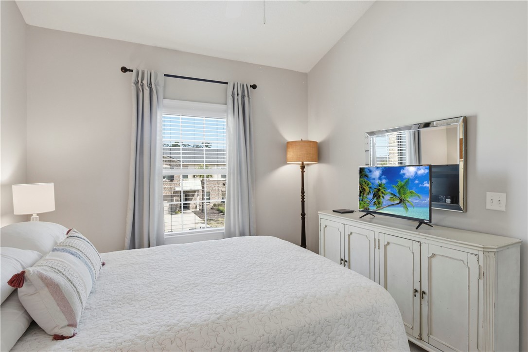 203 Mariners Circle St. Simons Island, GA 31522 - Photo 30 of 32